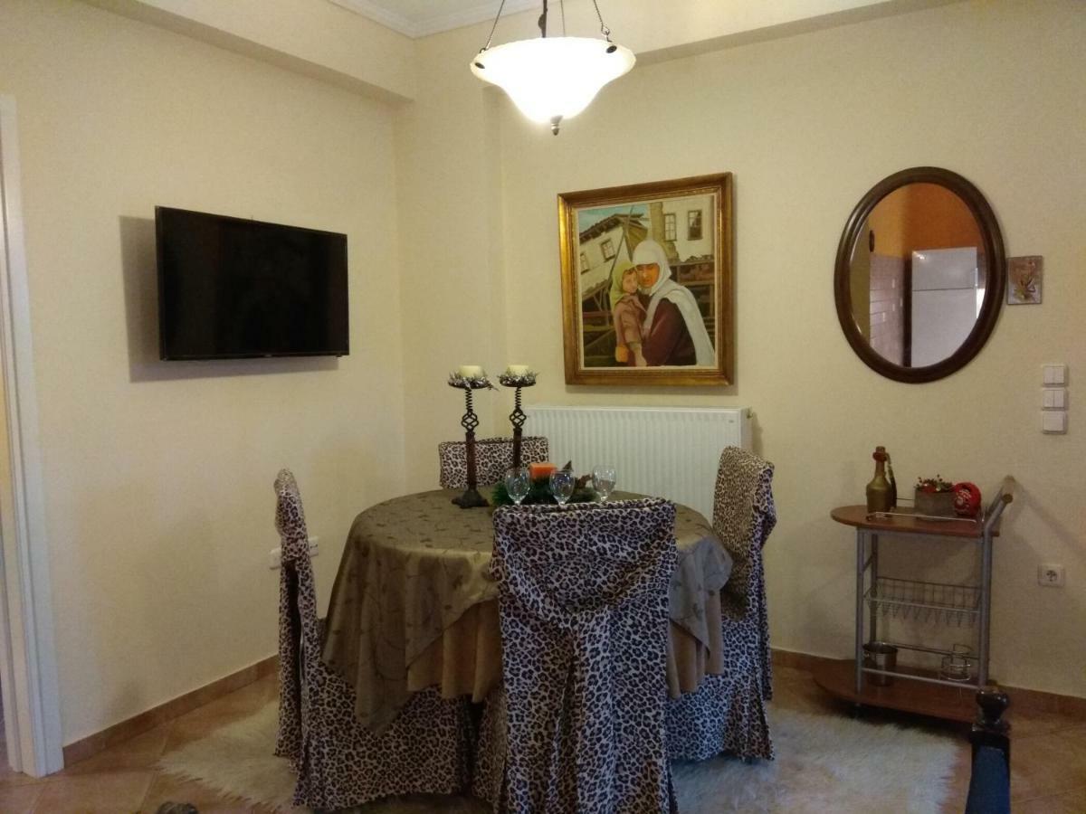 דירות ויטינה Mainades House מראה חיצוני תמונה